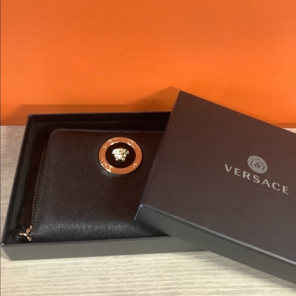 Versace Iconic Medusa Head Square Wallet - Picture 3 of 10